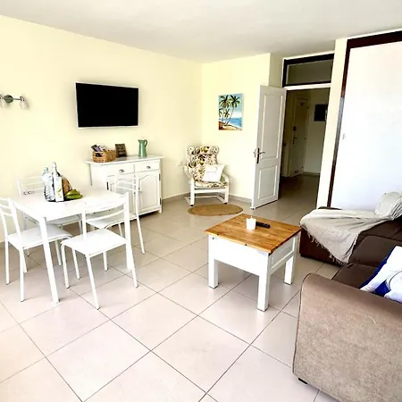 Seafront Serenity By Deihu Experiences *