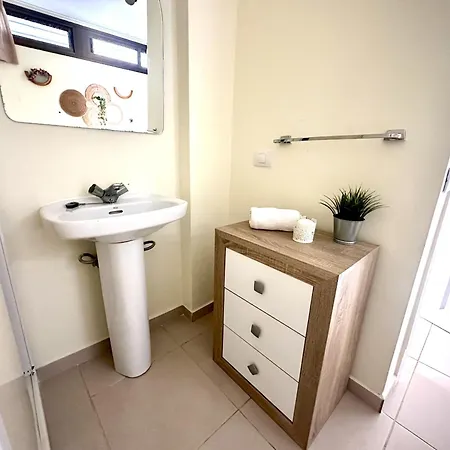 Seafront Serenity By Deihu Experiences * 美洲海滩