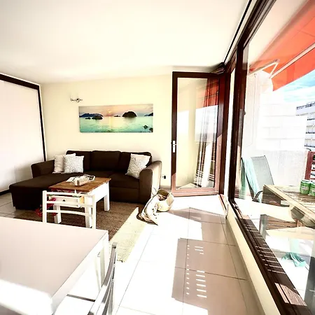 Daire Seafront Serenity By Deihu Experiences
